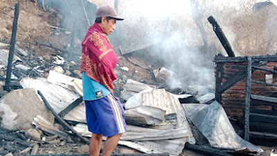 Satu Unit Rumah Panggung 9 Tiang di Ule Kota Bima Ludes Terbakar