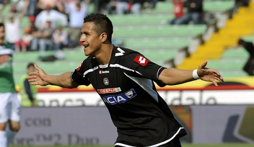 Udinese winger Alexis Sánchez keen on a switch to the Premier League