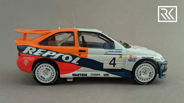 Zdjęcie modelu IXO dla Carlos Sainz Collection, Ford Escort RS Cosworth, Rajd Indonezji 1996: Carlos Sainz / Luis Moya