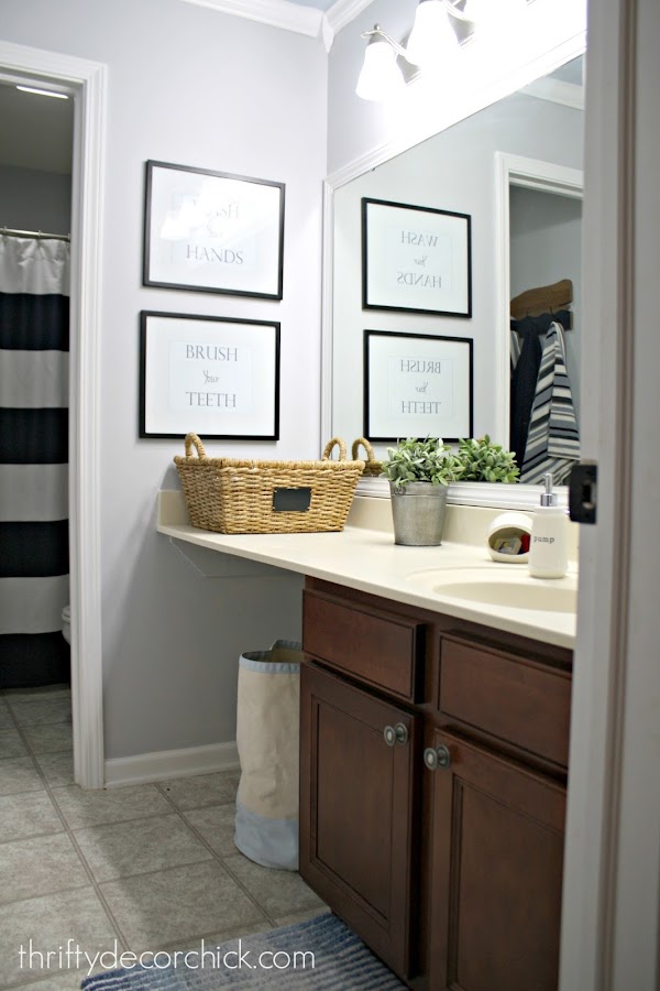 Simple bathroom makeover 