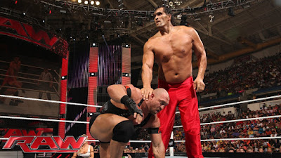 The Great Khali and Natalya