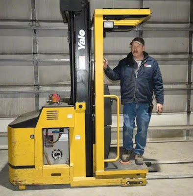 Xe nâng Yale Order Picker MO10E AC 17 SL