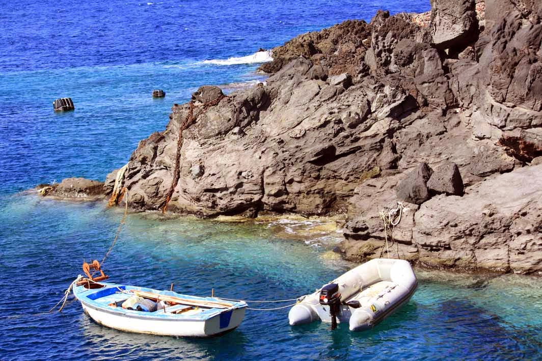 Ammoudi beach