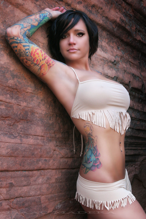 Rib cage tattoos for girls are one of the most sexiest body art.