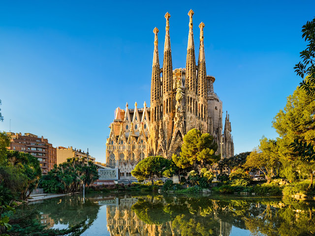 Nhà thờ La Sagrada Família, Tây Ban Nha