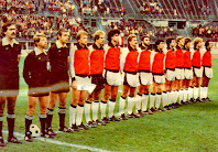 SELECCIÓN DE AUSTRIA - Temporada 1980-81 - Erich Obermayer, Herbert Feurer, Bruno Pezzey, Herbert Prohaska, Johann Krankl, Johann Dinhanich, Dieter Mirnegg, Roland Hattenberger, Kurt Jara, Walter Schachner y Kurt Welzl - AUSTRIA 5 (Pezzey, Schachner 2, Welzl y Krankl) ALBANIA 0 - 15/11/1980 - Mundial de España 1982, fase de clasificación - Viena, Austria, estadio del Prater