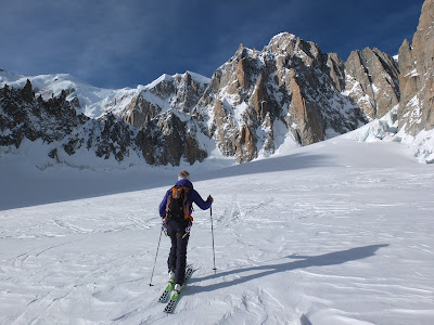 ski de rando à la combe Maudite massif du Mont blanc Manu RUIZ