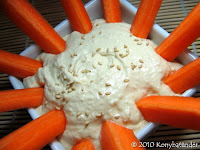 hummus-with-carrot-sticks