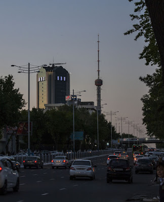 Ташкент. Улица Энгельса - Амира Темура.  Tashkent.  Street Engels - Amir Temur.