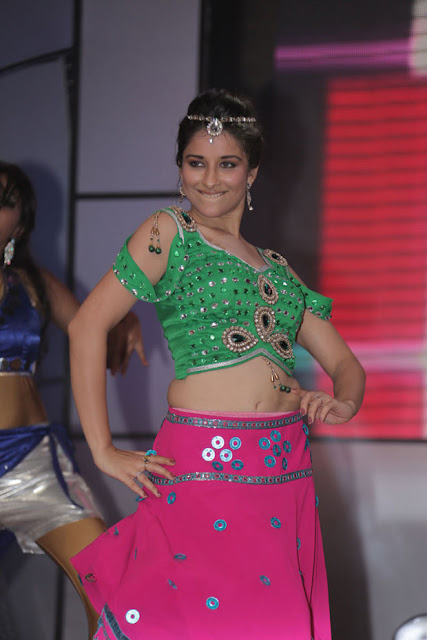 Sexy South Indian Actress Dance Performance Stills