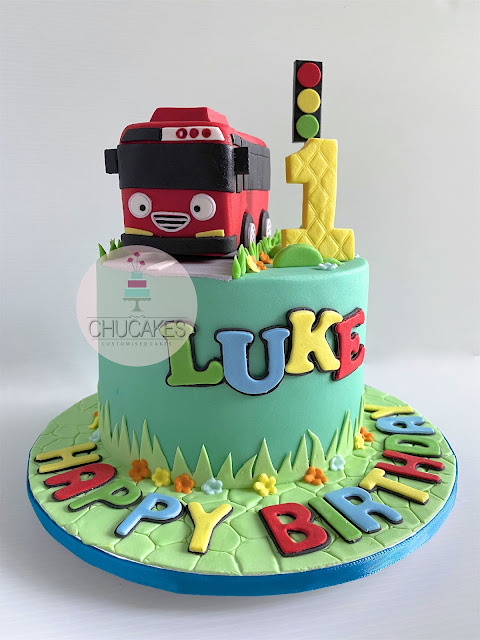 tayo bus fondant chucakes traffic light grass