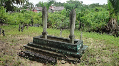 Hasil gambar untuk makam panembahan mempawah