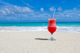 https://wendysjigsawpuzzles.blogspot.com/p/beach-drink.html