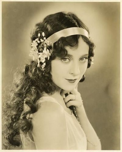 1920S Hairstyles For Long Hair