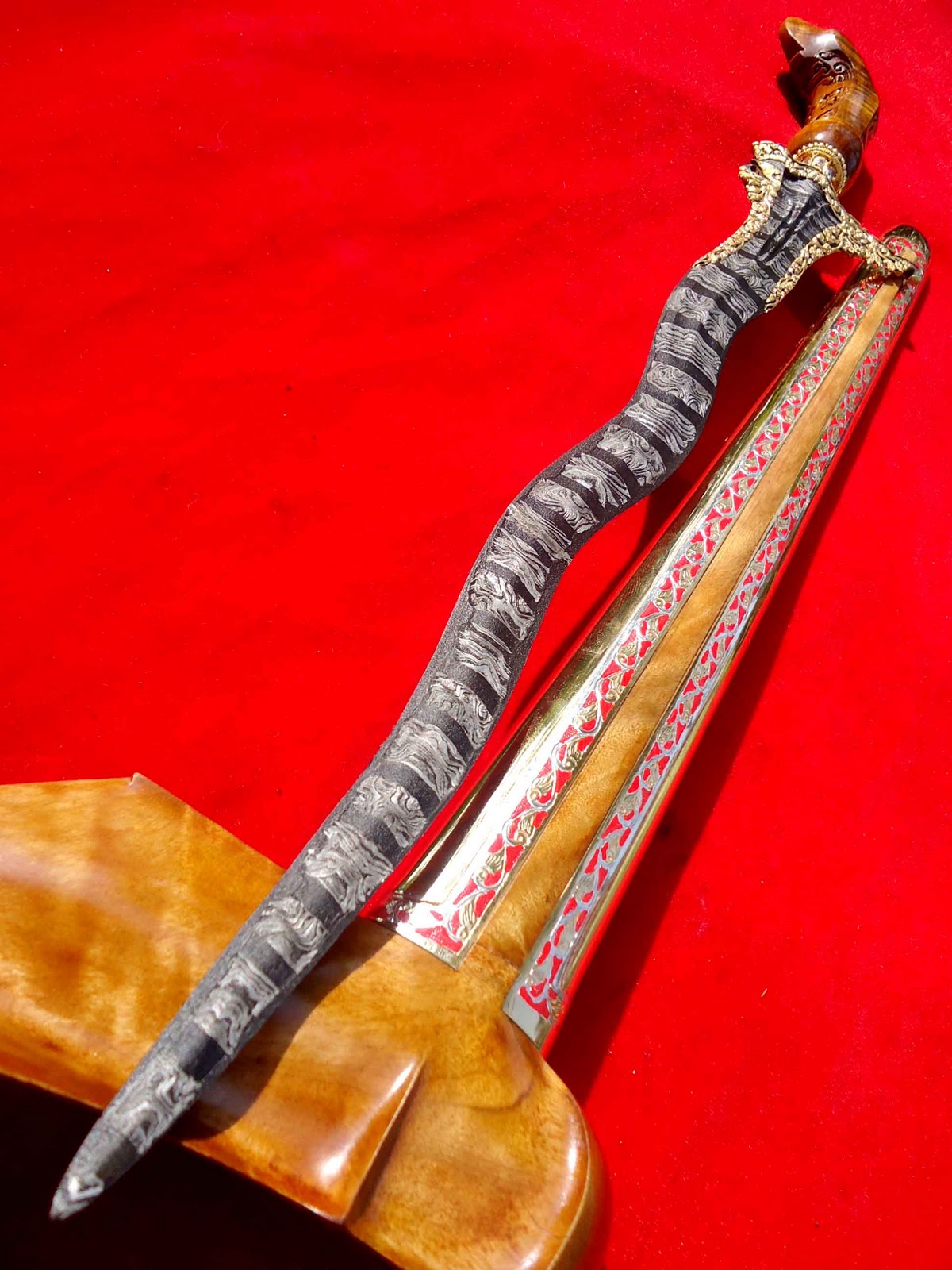 Keris Pandawa Pamor Korowelang.  KERIS KAMARDIKAN  Jual 