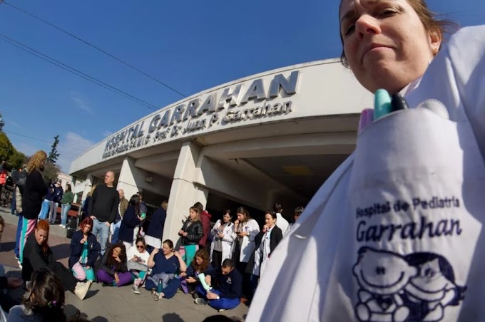 En medio de un nuevo paro, realizaron otro abrazo simbólico al Garrahan