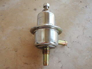 Volvo 1800E Fuel Pressure Regulator - After