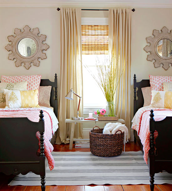  Modern  Furniture Comfortable Bedroom  Decorating 2013 