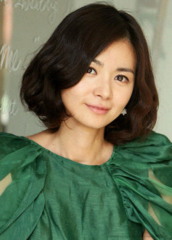 Photo Gallery: Korea Beautiful Actress Jang SeoHee