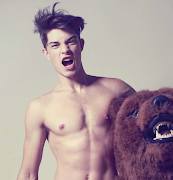 Francisco Lachowski is undoubtedly the hottest guy EVER! (picture )