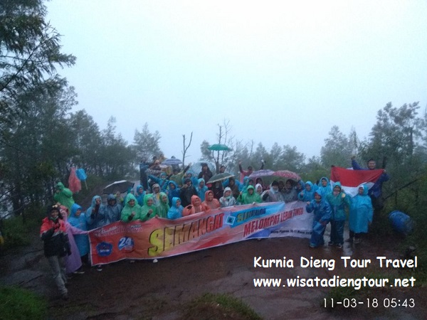 paket wisata dieng