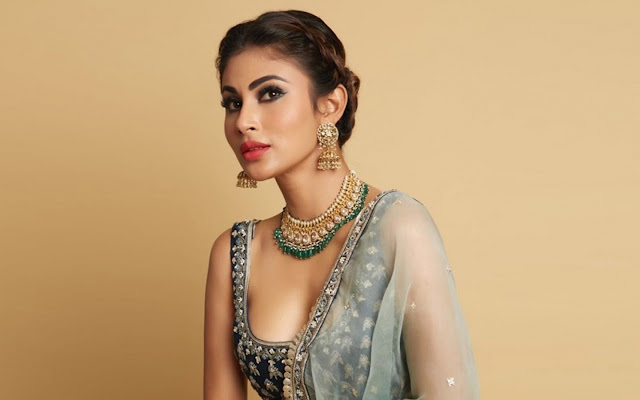 Mouni-Roy-HD-Wallpapers