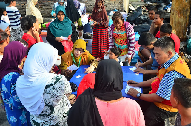 BSMI Dan Lazis PLN Wilayah Sumut Bersama Bantu Korban Kebakaran Belawan