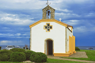 Puerto de Vega, capilla de La Atalaya