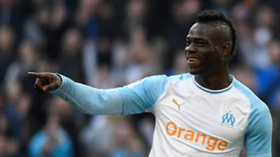 PARMA BERMINAT DATANGKAN MARIO BALOTELLI MUSIM INI