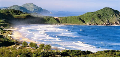 Praia do Rosa - Daftar Pantai Terbaik di Brasil