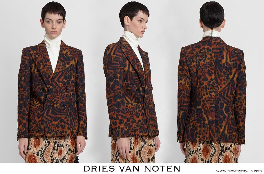 Grand-Duchess-Maria-Teresa-wore-Dries-Van-Noten-Beau-Leopard-print-Blazer.jpg