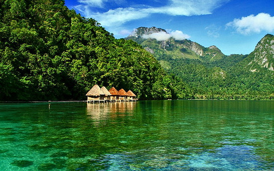 Beautiful Places in Indonesia: Beautiful places in Maluku