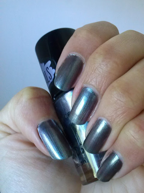 Essence The Metals 24 Chrome Paradise