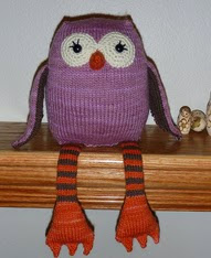 http://www.ravelry.com/patterns/library/lucys-owl