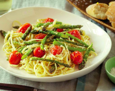 Linguine with Roasted Asparagus and Cherry Tomatoes