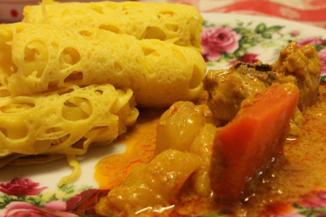 ©OM.GEE!: LACE PANCAKE ahaks ROTI JALA aka ROTI KIRAI