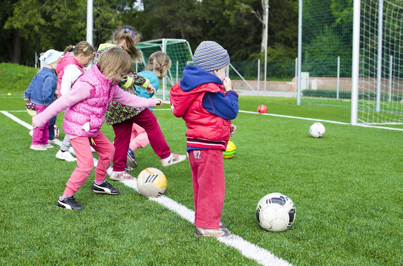 Experts point to major benefits of sports in children's lives 