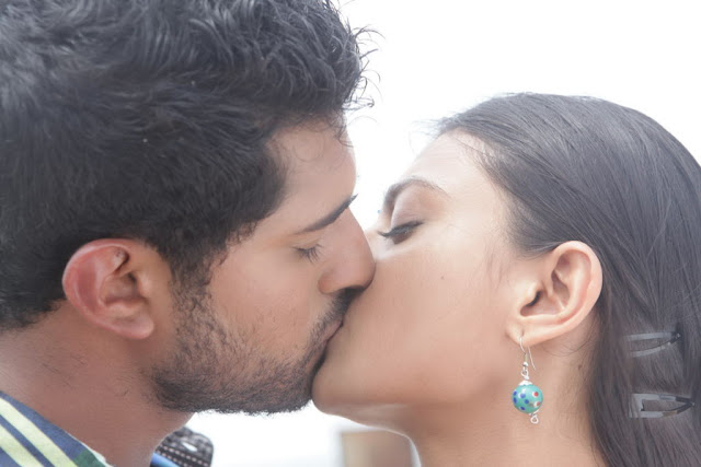 Nikitha Narayan tight kiss