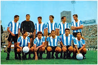 Selección de ARGENTINA - Temporada 1965-66 - Ferreiro, Roma, Albrecht, Perfumo, Solari, y Marzolini; Chaldú, Sarnari, Daniel Ónega, De la Mata y Óscar Mas - ITALIA 3 (Pascutti 2 y Meroni) ARGENTINA 0 - 22/06/1966 - Partido amistoso - Turín, Italia, estadio Comunale