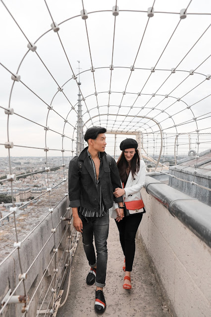 Couple at the Top of Notre Dame | Tips and Tricks