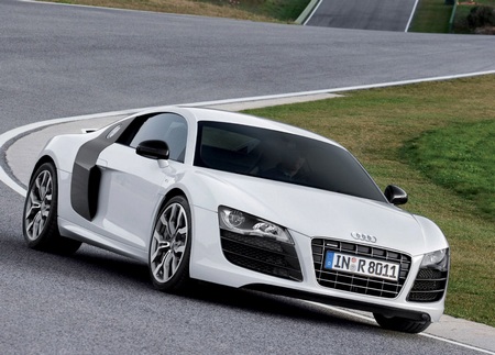 2011 Audi R8 Spyder with V10