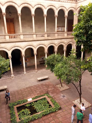 Claustro de letras de la Universidad de Barcelona