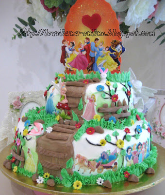 Disney Princess Birthday Cakes on Www Loveliana Online Blogspot Com  Disney Princess Party