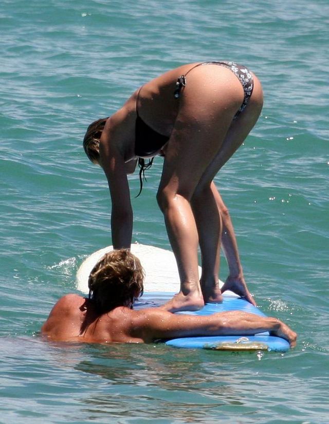 Jennifer Aniston ass yummo Posted by Rahman at 826 AM