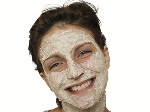 Natural face mask to remove blackheads