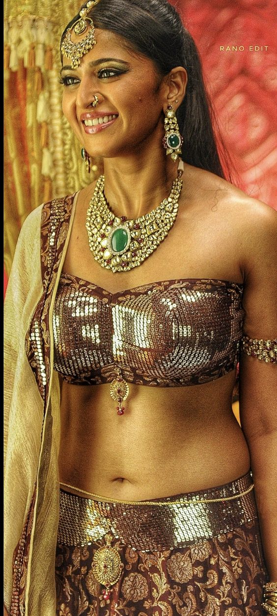 Hot and Bold: 10 Mesmerizing Anushka Shetty Pics That Will Melt You!