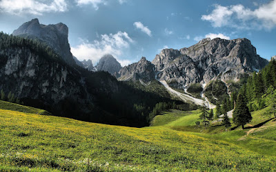 Paisajes naturales VII (Más allá de los verdes prados)