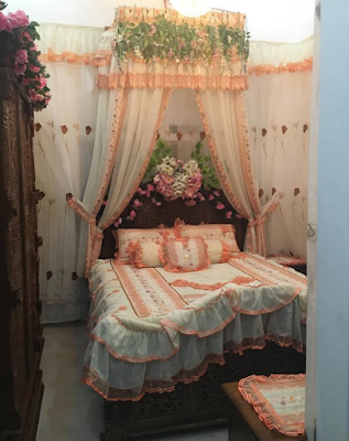 Desain dekorasi kamar pengantin romantis