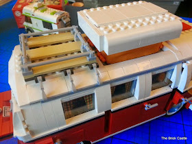 LEGO T1  Volkswagen Split screen Campervan set 10220 review roof rack and pop top
