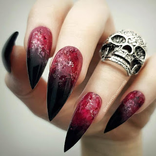 Creepy red and black halloween nails